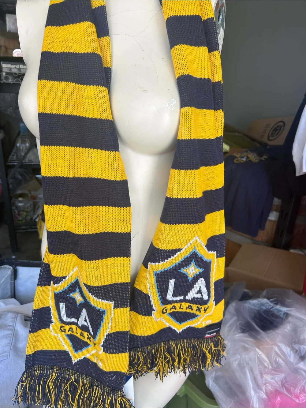 MLS La Galaxy scarf new with tags